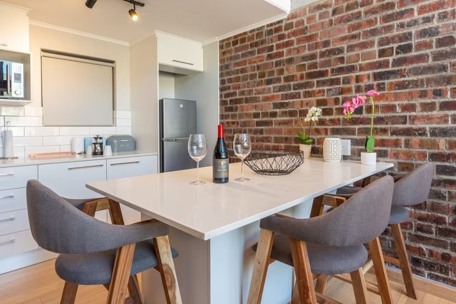 2 Bedroom Property for Sale in Woodstock Western Cape